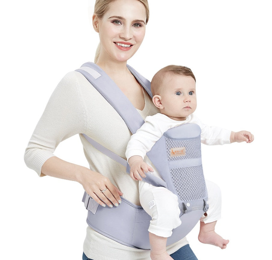 Multifunctional baby sitting bag