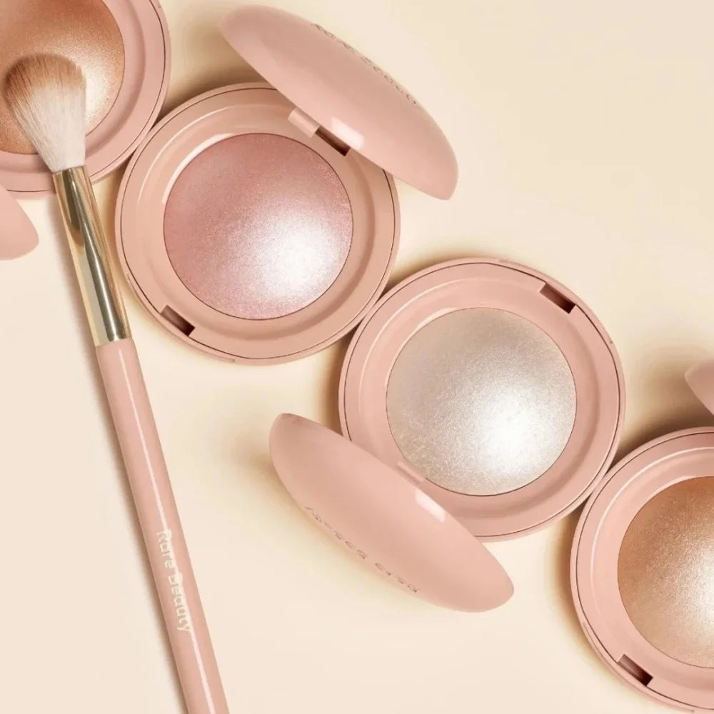 Rare Beauty Light Silky Touch Innovative Highlighter Transferproof